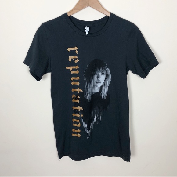 Tops - Taylor Swift Reputation Stadium Tour Tee